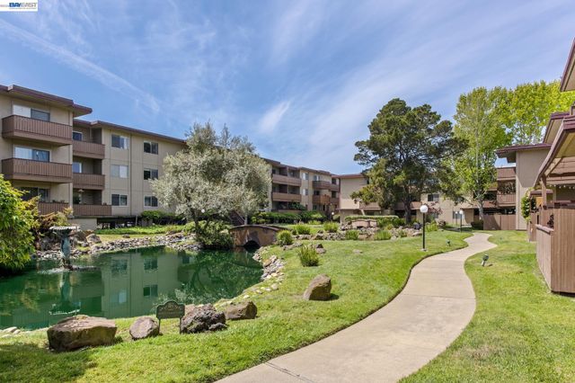 1321 Webster St D116, Alameda, CA 94501