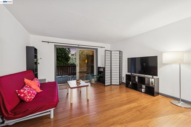 1321 Webster St D116, Alameda, CA 94501