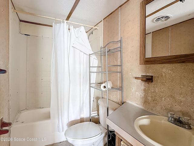 820 Robinson Avenue, St. Cloud, FL 34769