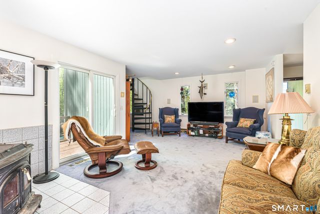 128 Killingworth Road, Haddam, CT 06441