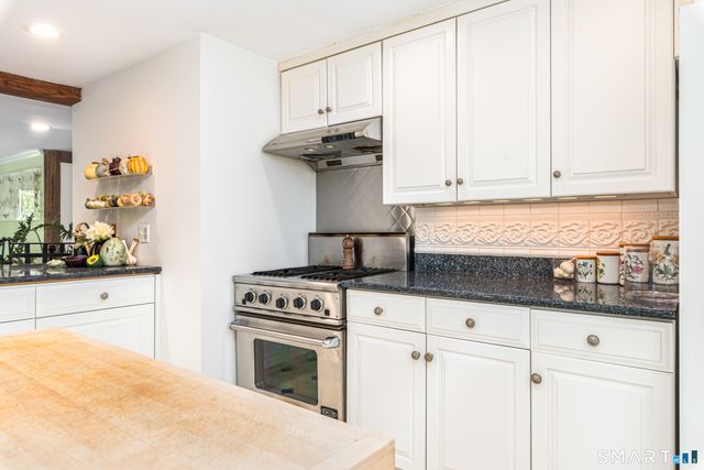 128 Killingworth Road, Haddam, CT 06441