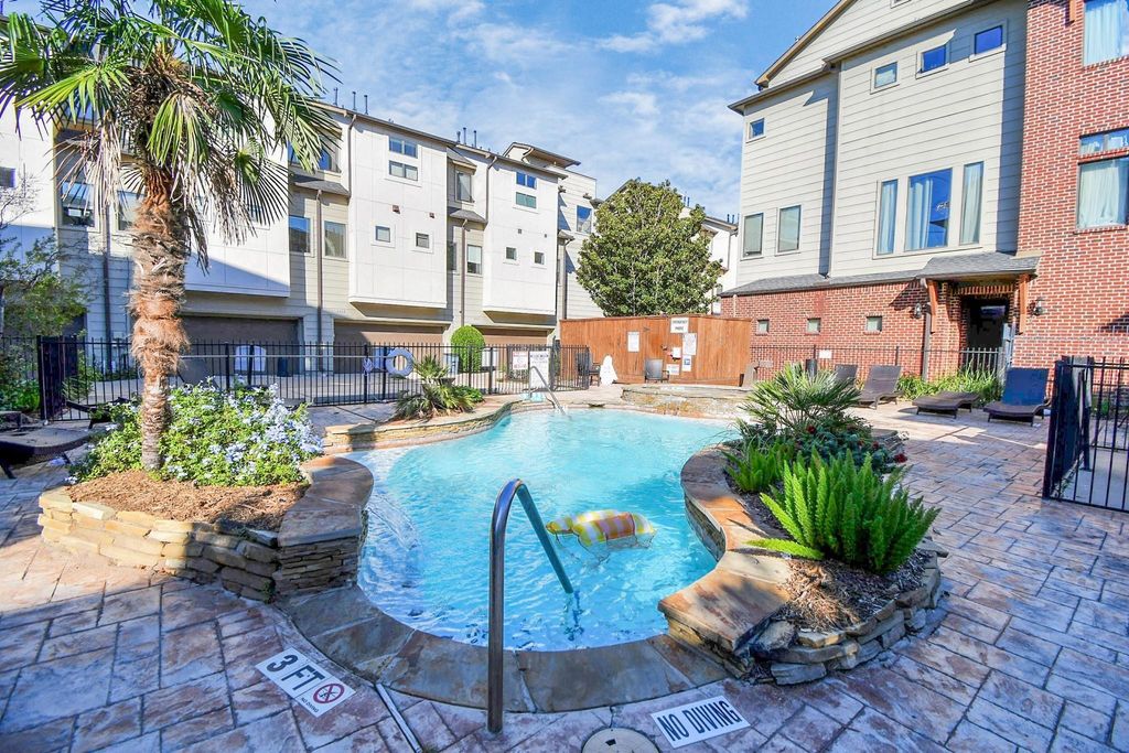 1908 Winter Street, Houston, TX 77007