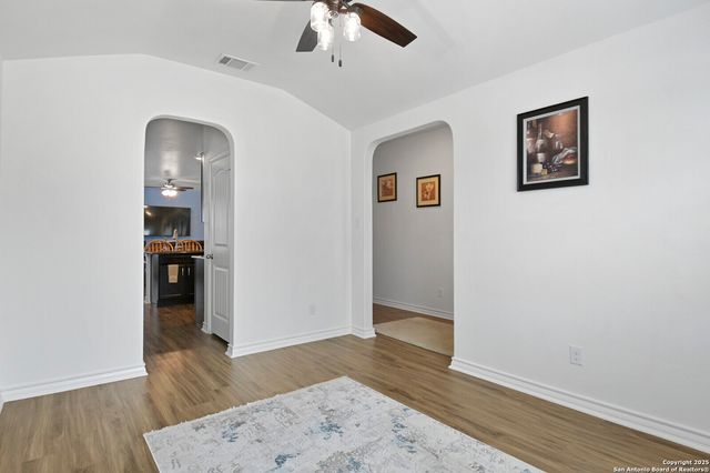 6429 Hoffman Pln, San Antonio, TX 78252