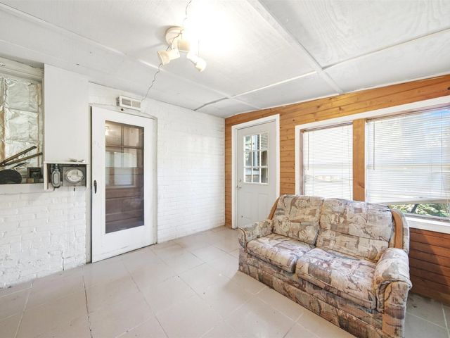 6434 N Kimball Avenue, Lincolnwood, IL 60712