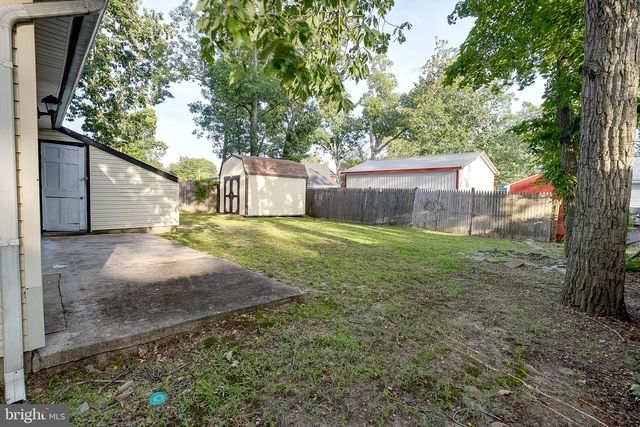 53 DELAWARE AVE, Sicklerville, NJ 08081