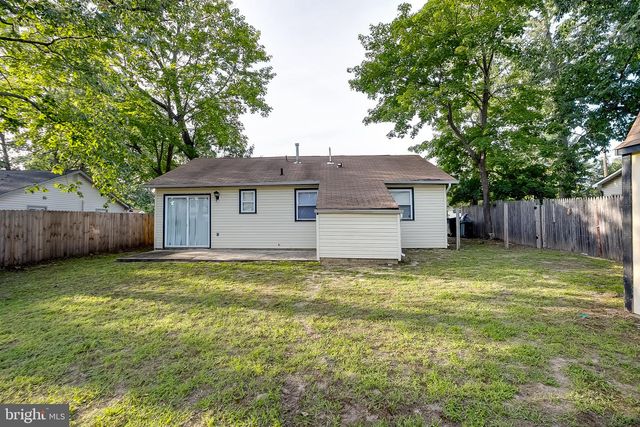 53 DELAWARE AVE, Sicklerville, NJ 08081