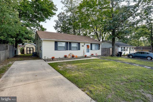 53 DELAWARE AVE, Sicklerville, NJ 08081
