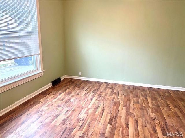 4159 Schiller Place, St Louis, MO 63116