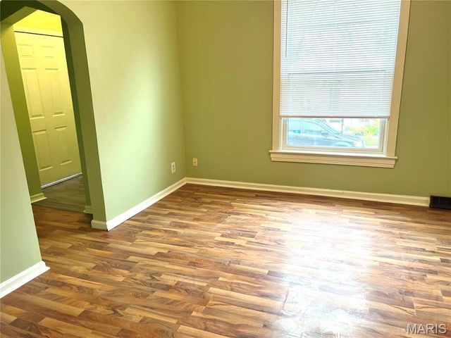 4159 Schiller Place, St Louis, MO 63116