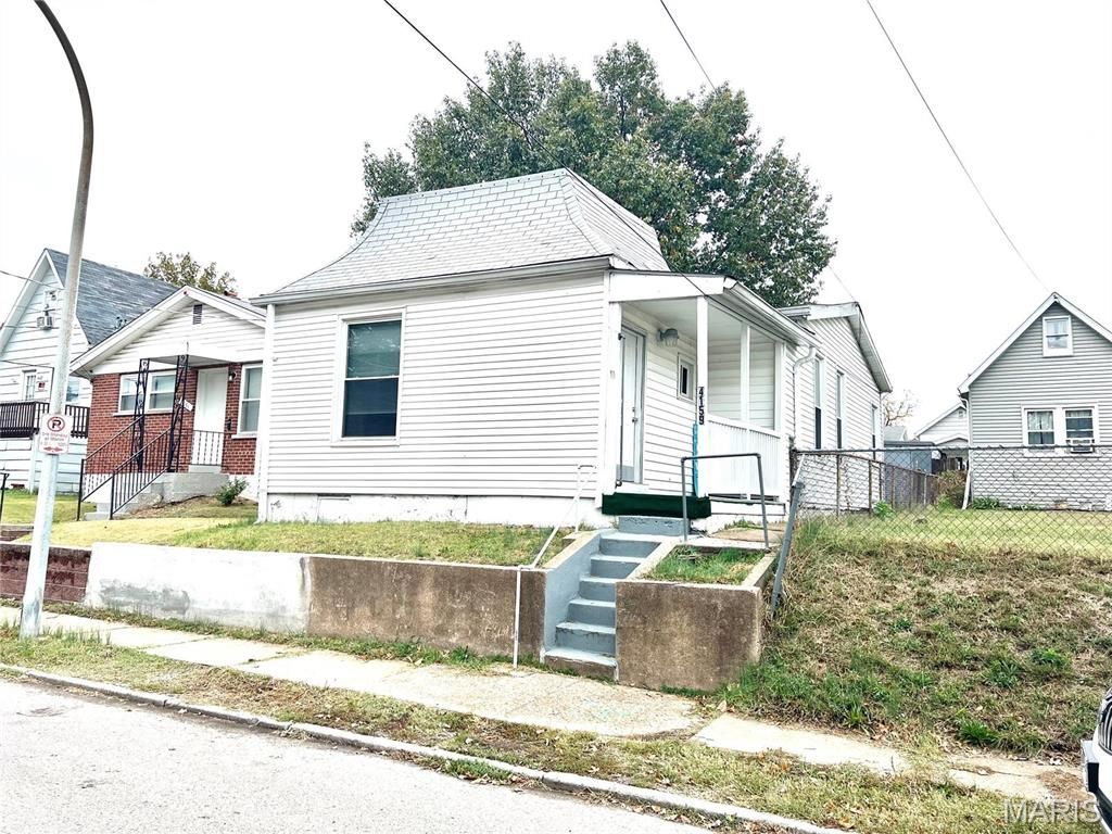 4159 Schiller Place, St Louis, MO 63116