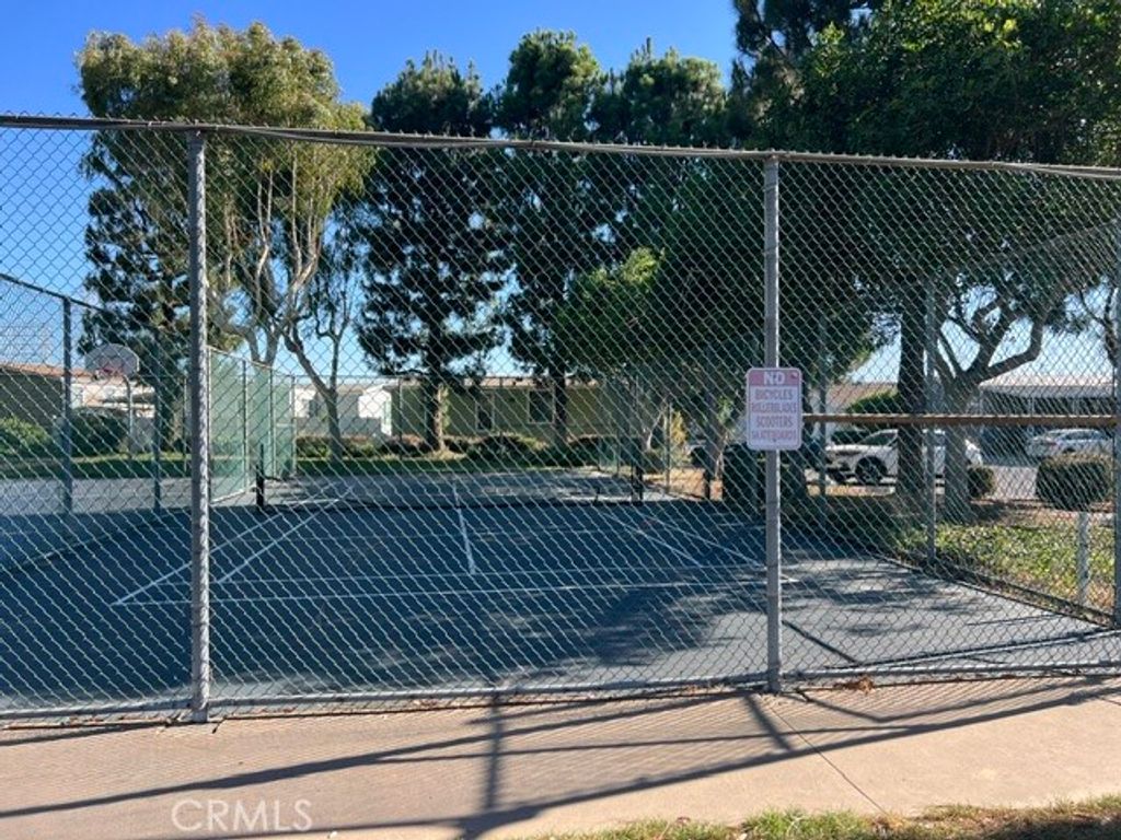 Image 15 of property listing at 3595 Santa Fe 239, Long Beach, CA 90810