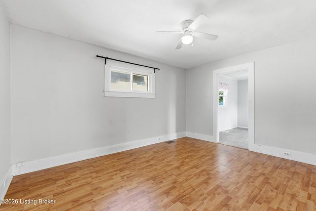 111 E Southern Heights Ave, Louisville, KY 40214