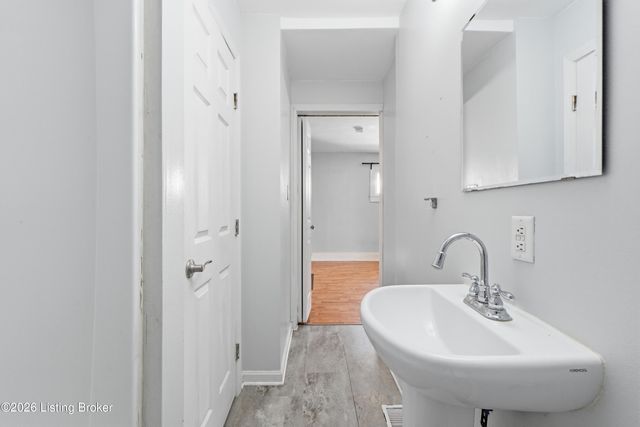 111 E Southern Heights Ave, Louisville, KY 40214
