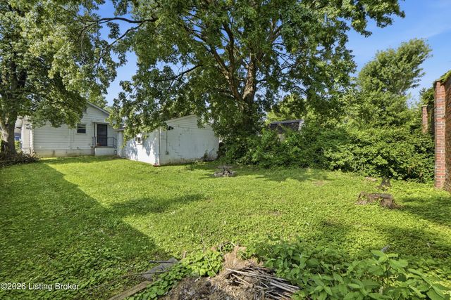 111 E Southern Heights Ave, Louisville, KY 40214