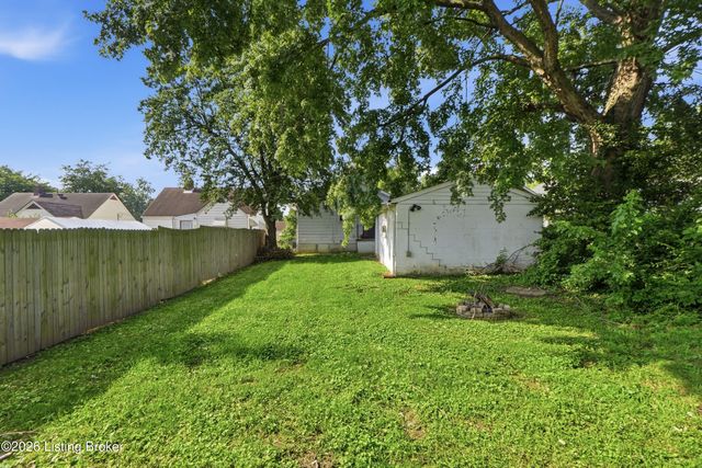 111 E Southern Heights Ave, Louisville, KY 40214