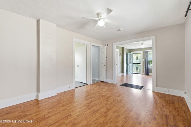 111 E Southern Heights Ave, Louisville, KY 40214