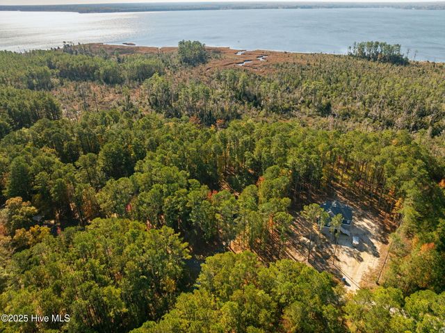 600 Pamlico River Drive, Washington, NC 27889