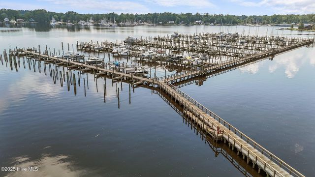 600 Pamlico River Drive, Washington, NC 27889