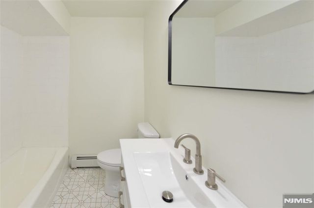 60 Poplar Avenue, Hackensack, NJ 07601