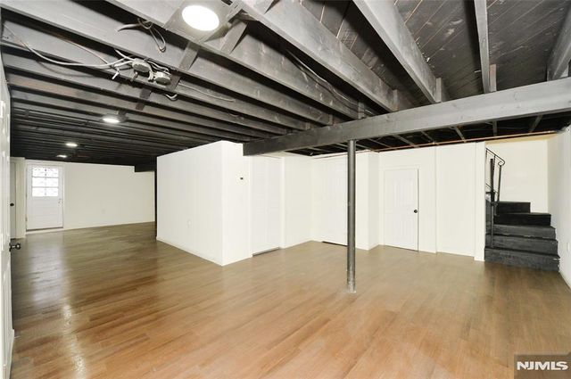 60 Poplar Avenue, Hackensack, NJ 07601