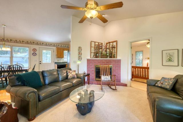 103 M And M Place, Blairsville, GA 30512