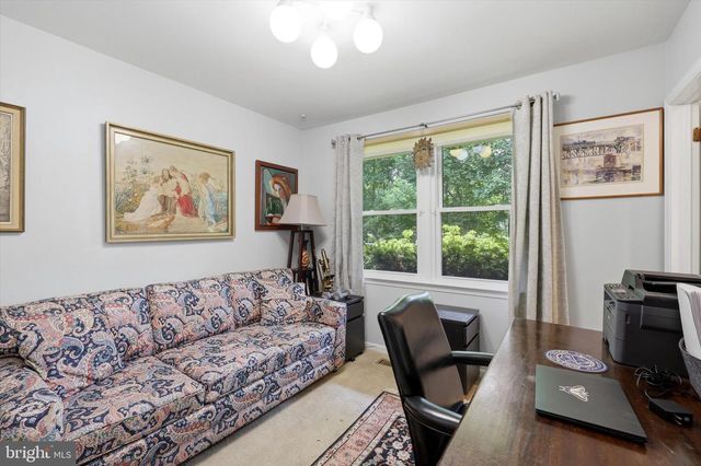 2045 WALLER DR, Huntingdon Valley, PA 19006