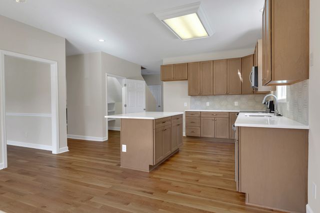 3525 Greystone Dr, Spring Hill, TN 37174