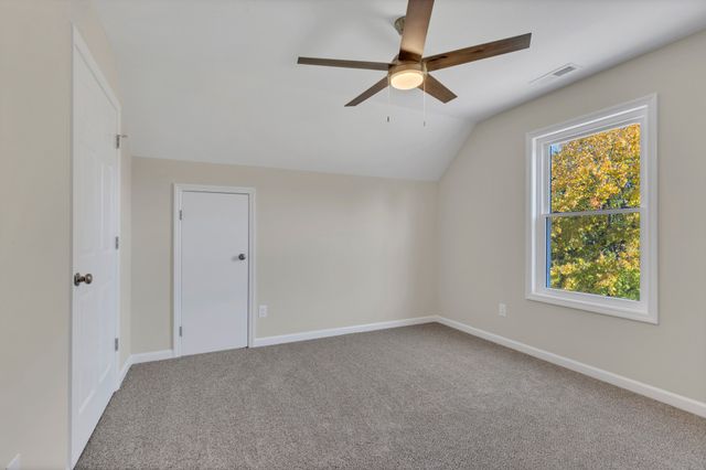 3525 Greystone Dr, Spring Hill, TN 37174