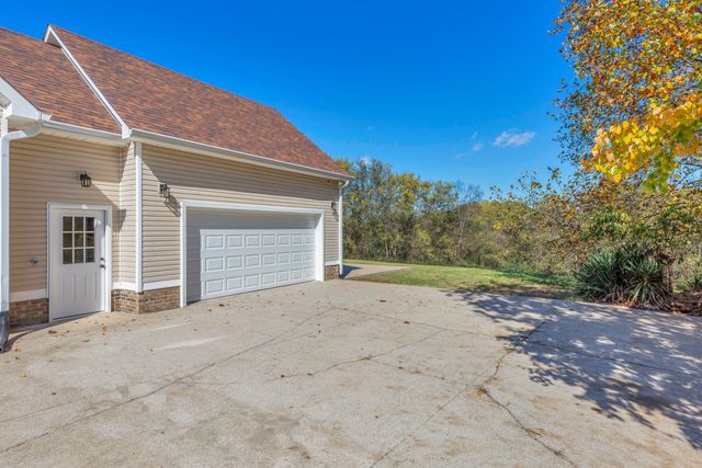 3525 Greystone Dr, Spring Hill, TN 37174