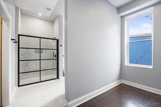 1769 Westwood Avenue, Cincinnati, OH 45214