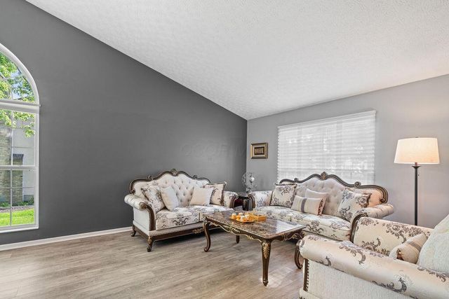 2756 Skelton Lane, Blacklick, OH 43004