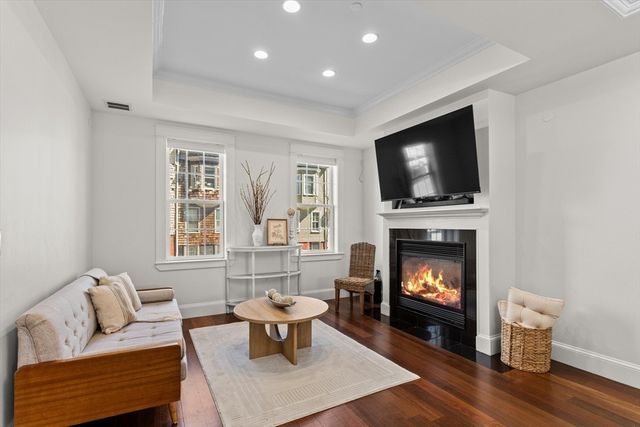 274 Bunker Hill Street, Boston, MA 02129