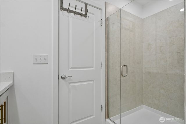 16616 NE 85th St, Redmond, WA 98052
