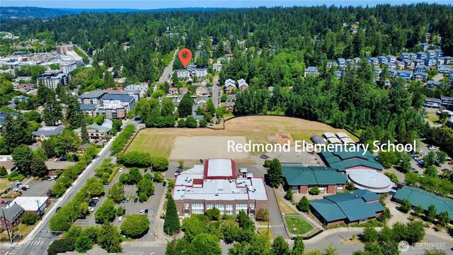 16616 NE 85th St, Redmond, WA 98052