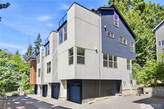 16616 NE 85th St, Redmond, WA 98052