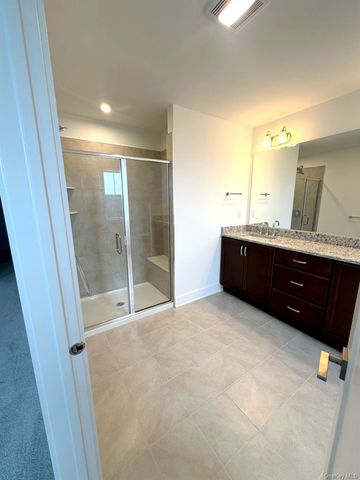 5125 Teaberry Lane 7, Fishkill, NY 12524