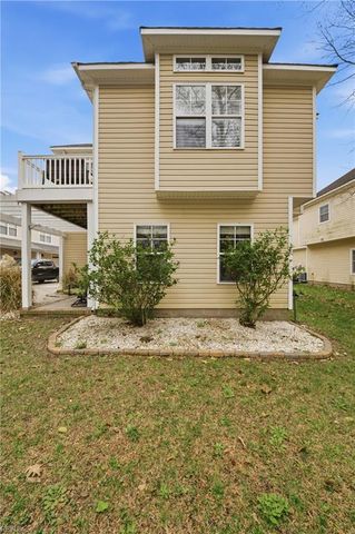 427 Fountain DR, Virginia Beach, VA 23454