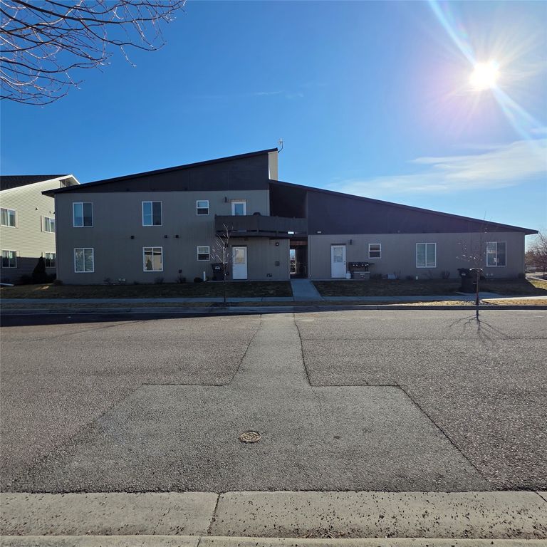 10 Diane Road, Columbia Falls, MT 59912