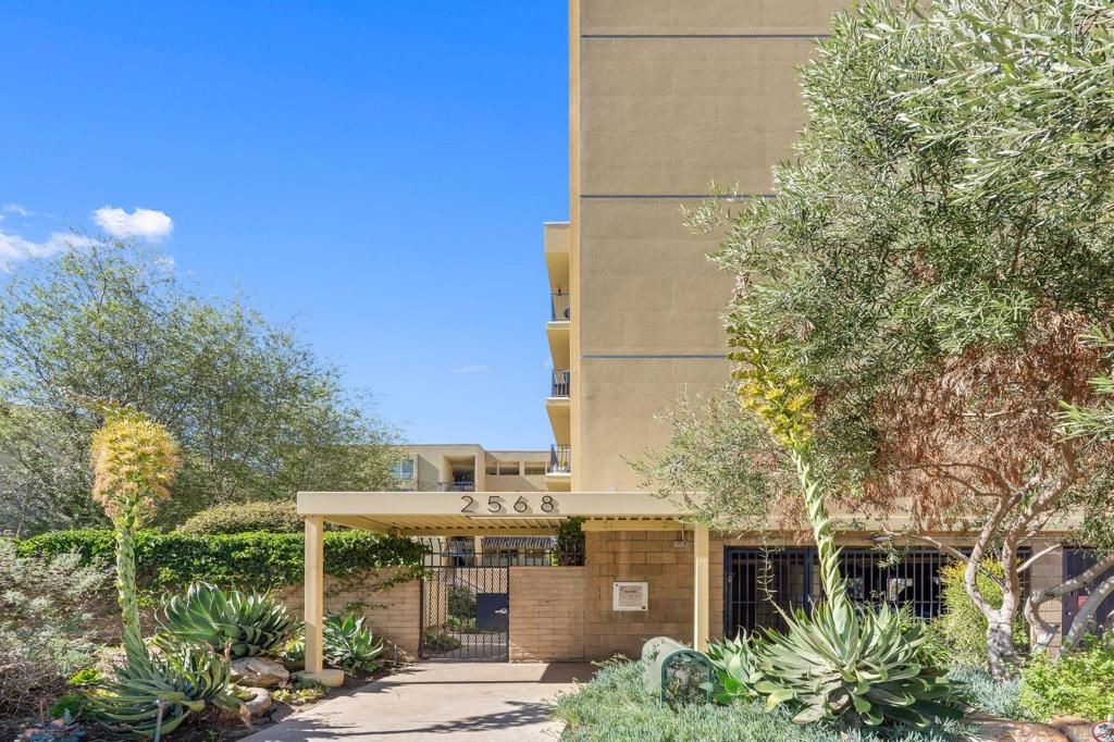 2568 Albatross St 4D, San Diego, CA 92101
