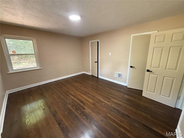 1911 Redman Road, St Louis, MO 63138