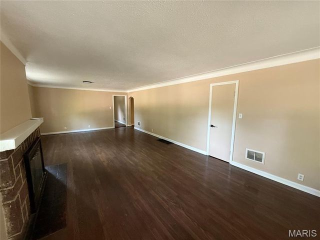 1911 Redman Road, St Louis, MO 63138