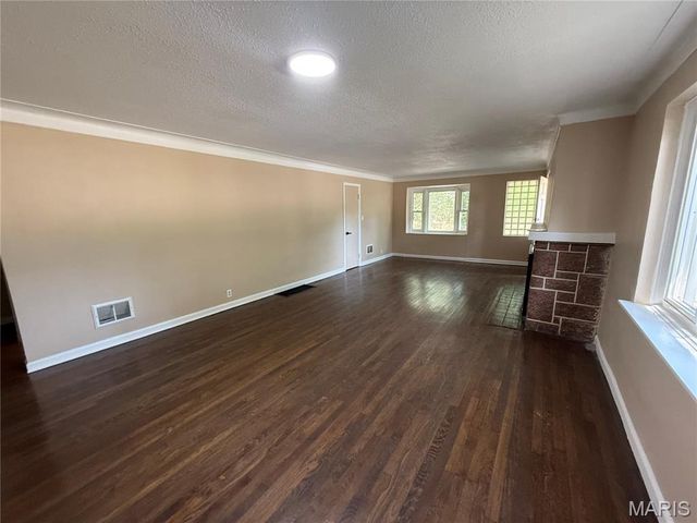 1911 Redman Road, St Louis, MO 63138