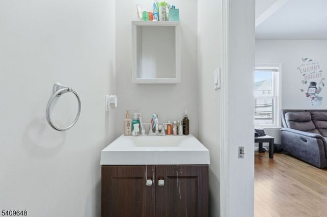 314 7Th Ave W, Newark City, NJ 07107