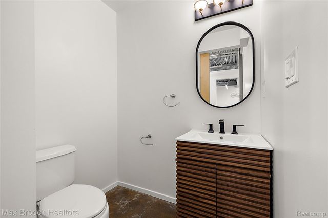 333 E Parent Avenue 40, Royal Oak, MI 48067