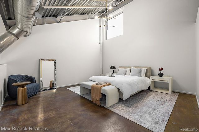 333 E Parent Avenue 40, Royal Oak, MI 48067