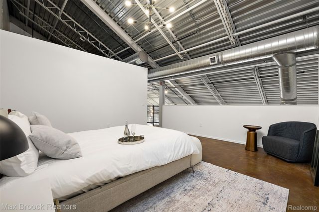 333 E Parent Avenue 40, Royal Oak, MI 48067