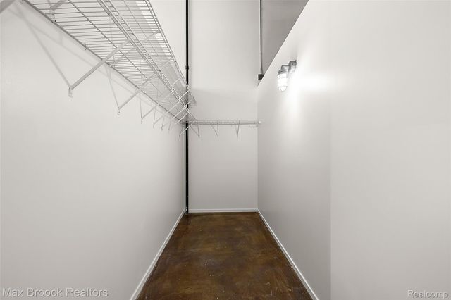 333 E Parent Avenue 40, Royal Oak, MI 48067