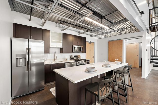 333 E Parent Avenue 40, Royal Oak, MI 48067