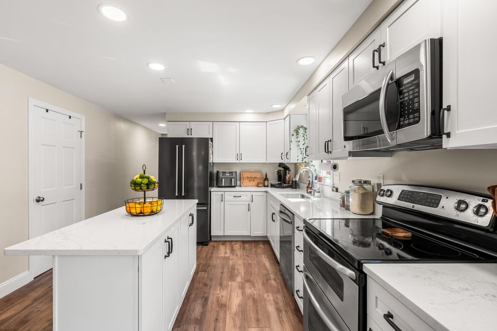 156 Milton Avenue, Sanford, ME 04073 — photo 4