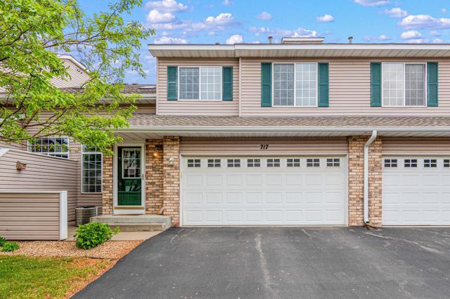 717 Grandview Way, Hudson, WI 54016